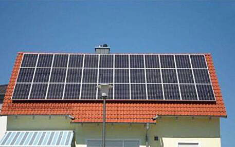 Difference between Solar PV Net Metering and Gross Metering