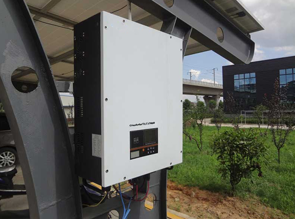 Grid tie solar inverter application