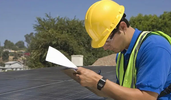 Solar power system daily inspection