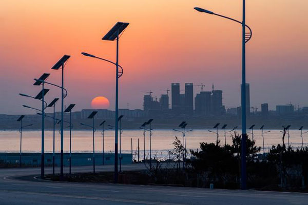 Solar street lights